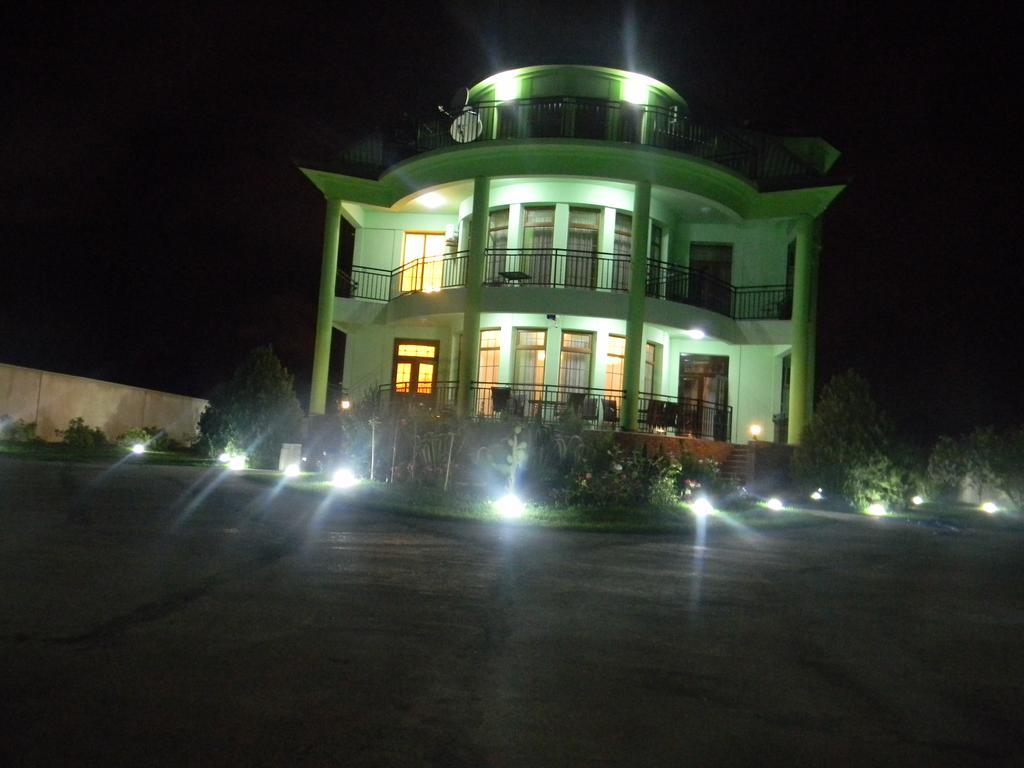 Villa Qero Batumi Ngoại thất bức ảnh