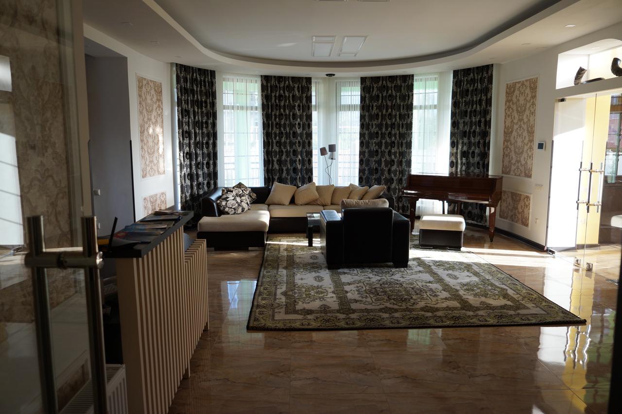 Villa Qero Batumi Ngoại thất bức ảnh