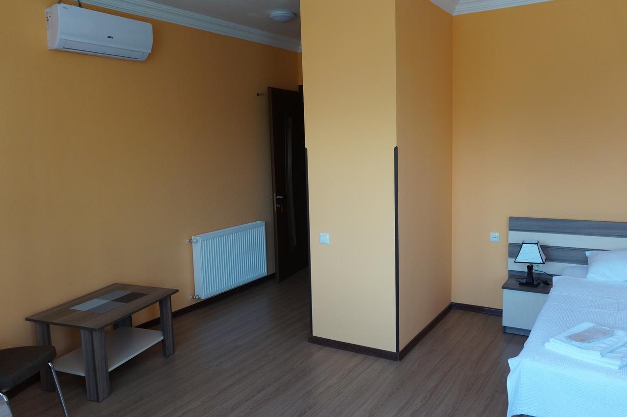 Villa Qero Batumi Ngoại thất bức ảnh
